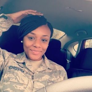 Meet your Posher, Latavia